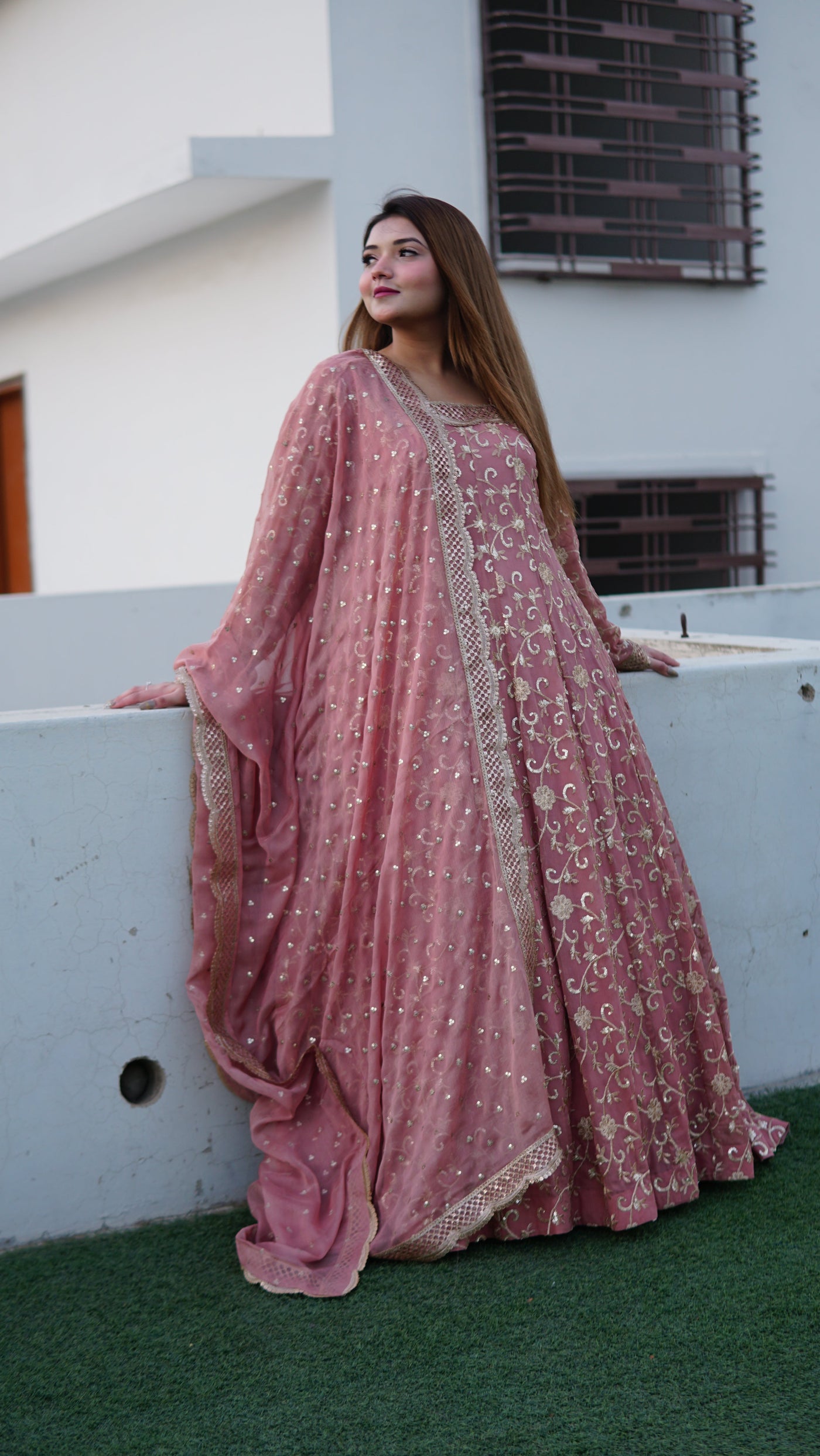 Golden sequence work peach maxi