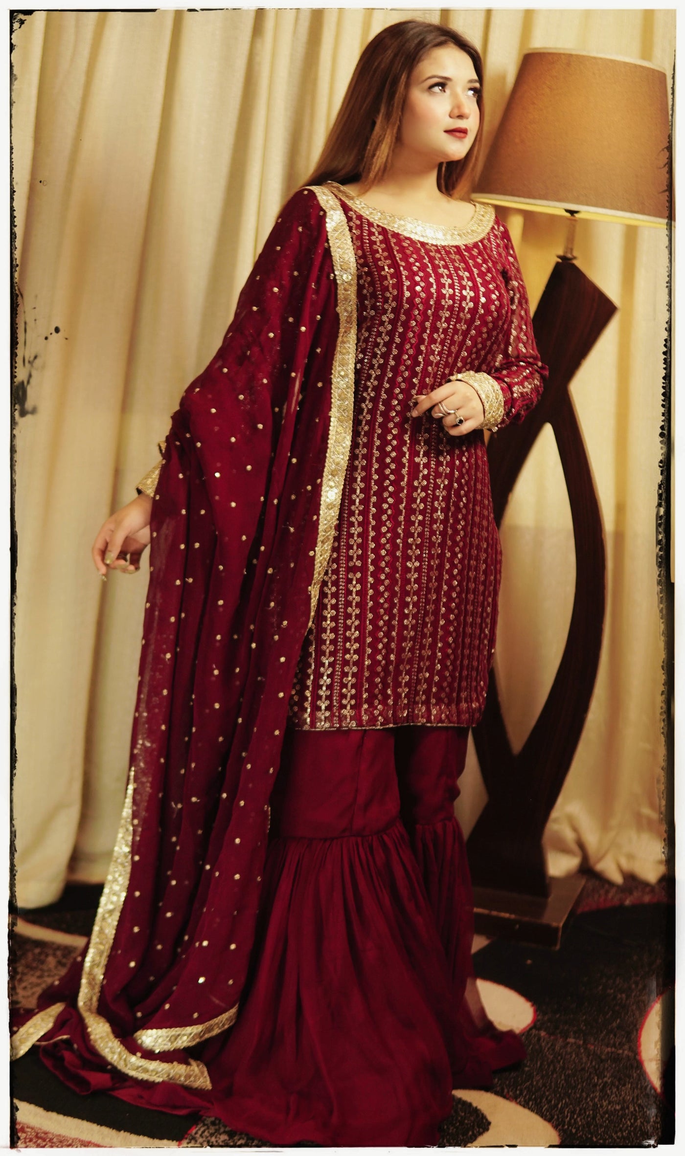 Maroon Gharara