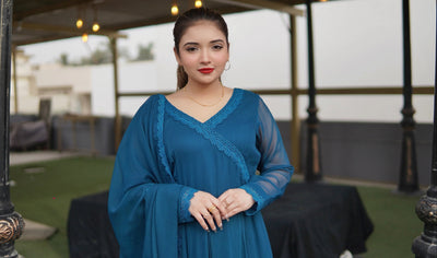 Gentian Blue Full-Flare Maxi – 3 Piece Set