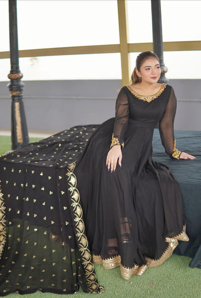 Zarmin – Black Full-Flare Maxi (3-Piece Set)