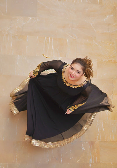 Zarmin – Black Full-Flare Maxi (3-Piece Set)